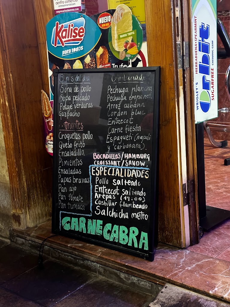 Restaurante Cafeteria Servelyn, multicocina y parrilla grill — Carta