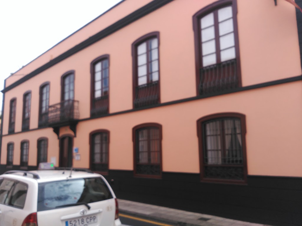 Hogar Virgen Poderosa. Centro Residencial De Mayores — De los visitantes