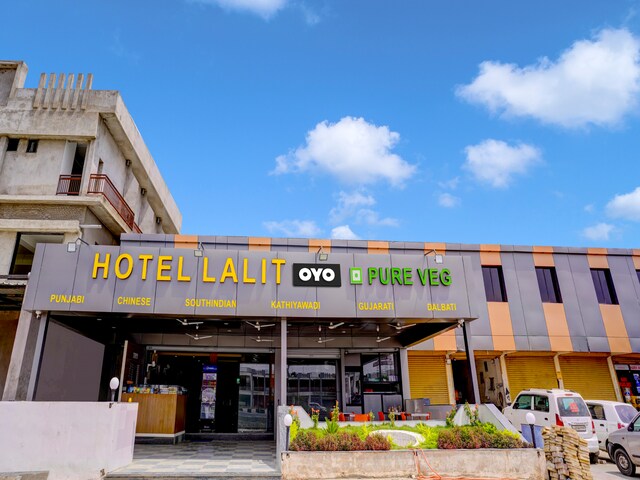 Oyo Flagship 812310 Hotel Lalit