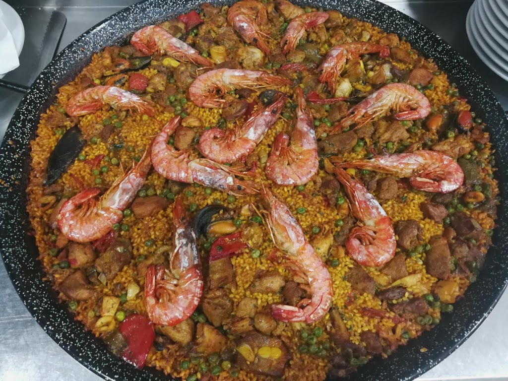 Bar Restaurant Poligon Inca — Comida y bebida