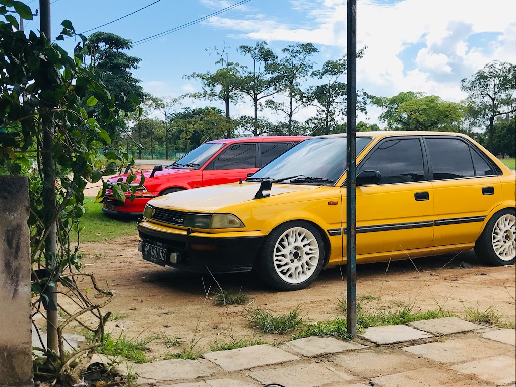 Bengkel kaki-kaki mobil & radiator putra Pasundan Service