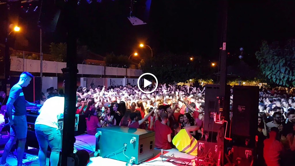 Mes Tasca — Videos