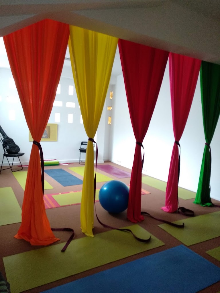 Ashtanga Yoga Ferrol — Del propietario