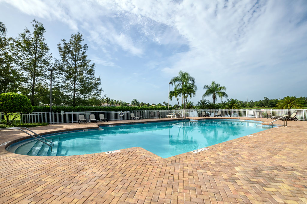 Waterways of Naples Community