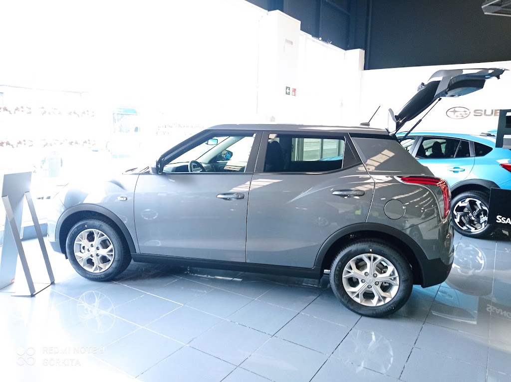 SsangYong Vitoria - Arregui — Hatchback