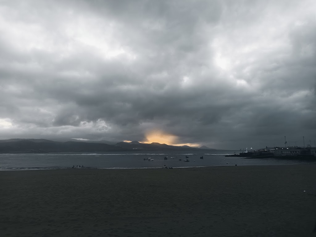 Artesania Y Souvenirs Las Canteras