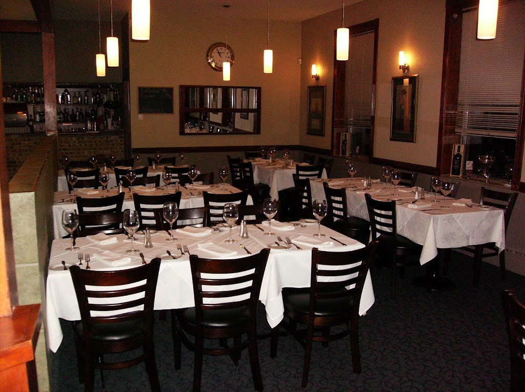 Restaurant La Vieille Banque in Laval
