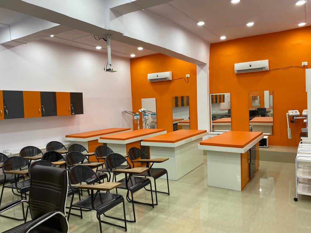 Vlcc School Of Beauty Institute In Kalka Panchkula