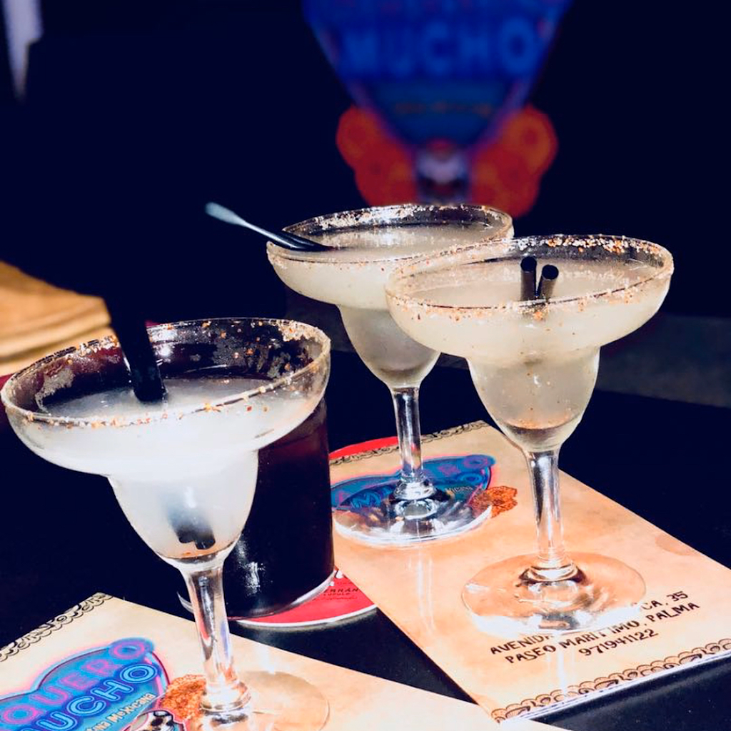 TaqueroMucho Cantina Mexicana — Comida y bebida