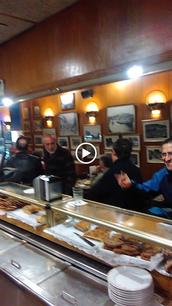 Cafeteria Oliver — Videos