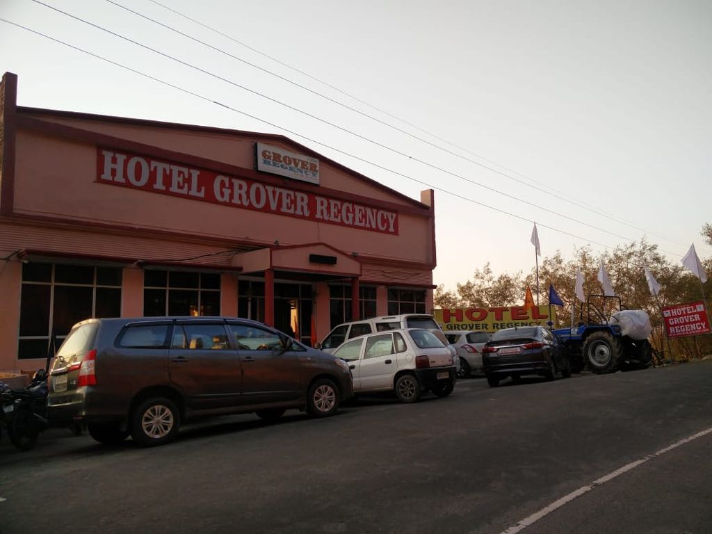 Hotel Grover Regency Naina Devi