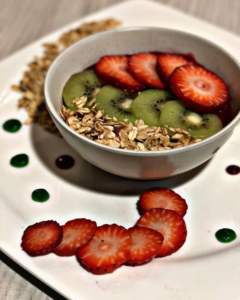 TYCHE NARON — Granola