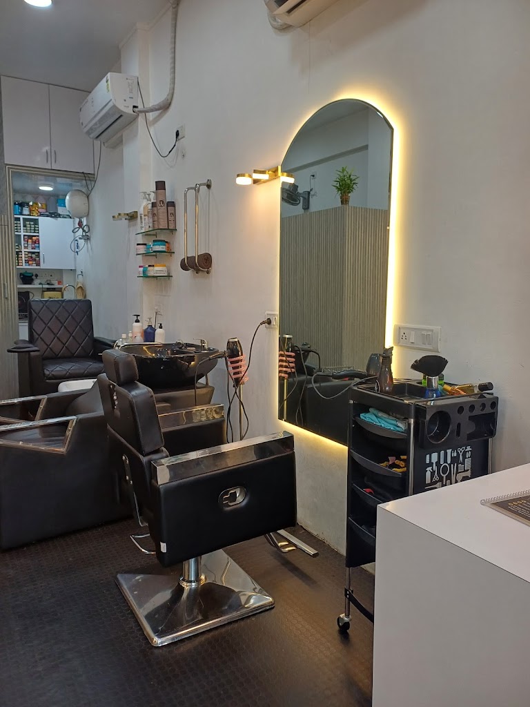 Flourish Family Salon Beauty Parlour In Thane Nail Art Makeup Artist Skin Treatment Hair Treatment Inthane