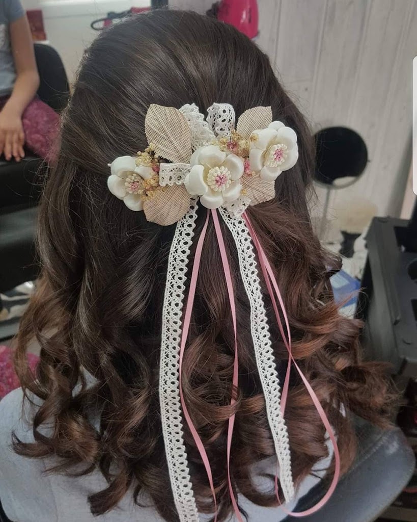 Fanny Peluqueria y Estetica Unisex — Peinado
