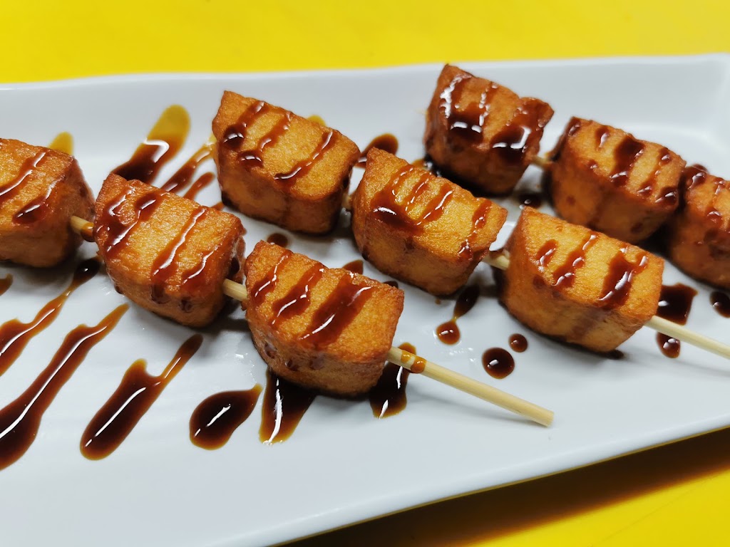 Taiyo Sushi Restaurant japones — Comida y bebida