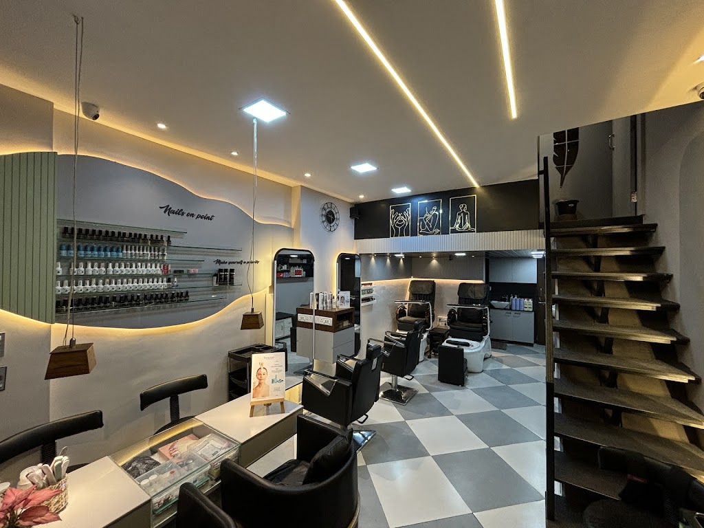 Bbeyond Hair And Beauty Family Salon