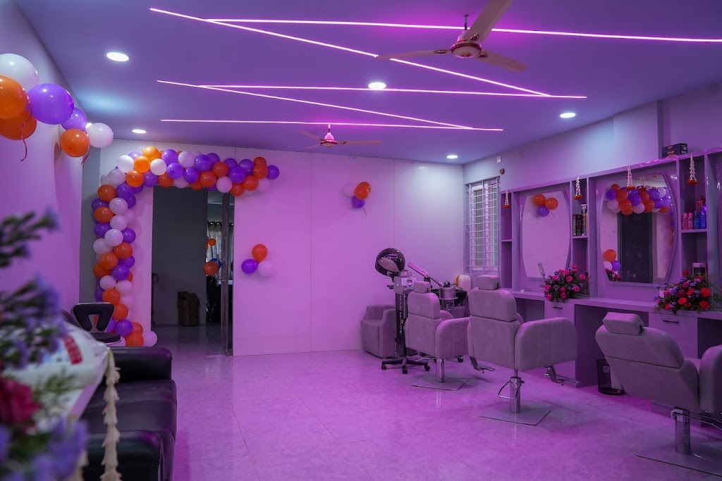 Saan Unisex Family Salon