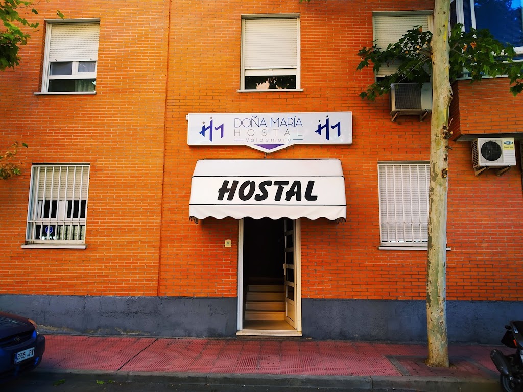 Hostal Dona Maria — Exterior