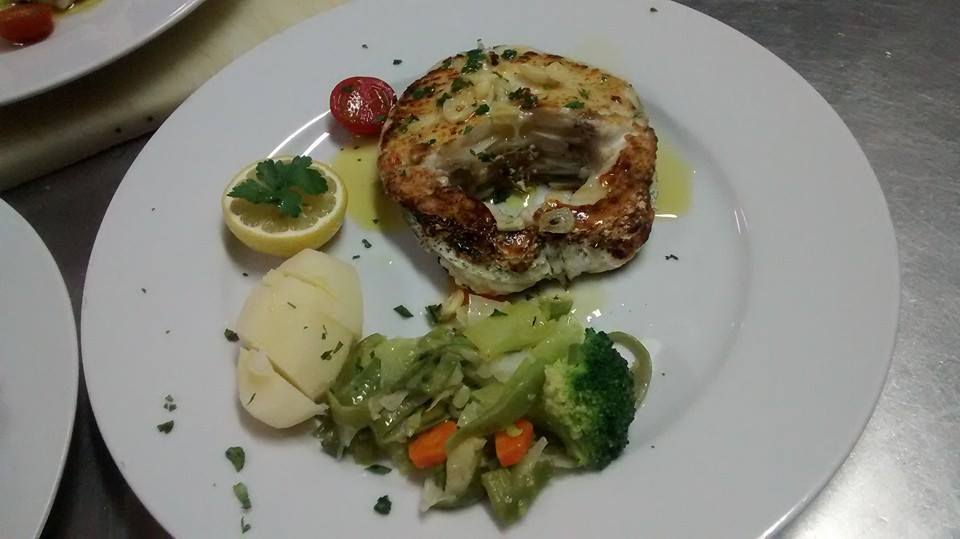 Restaurante en Velez-Malaga Casa Nacho — Comida y bebida