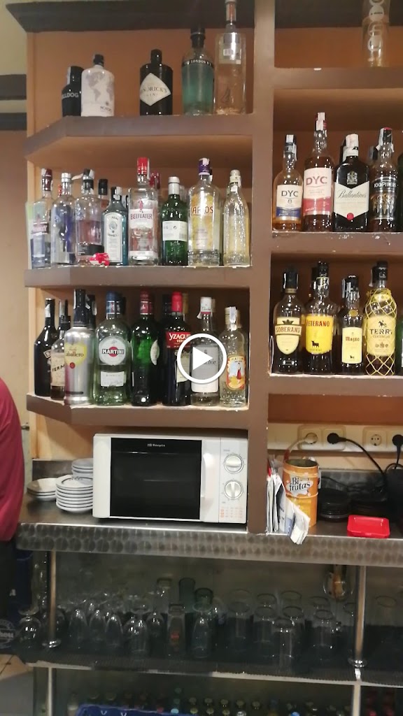 Restaurante Cafeteria RYC — Videos