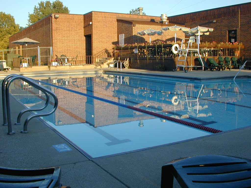  Glass Court Swim & Fitness