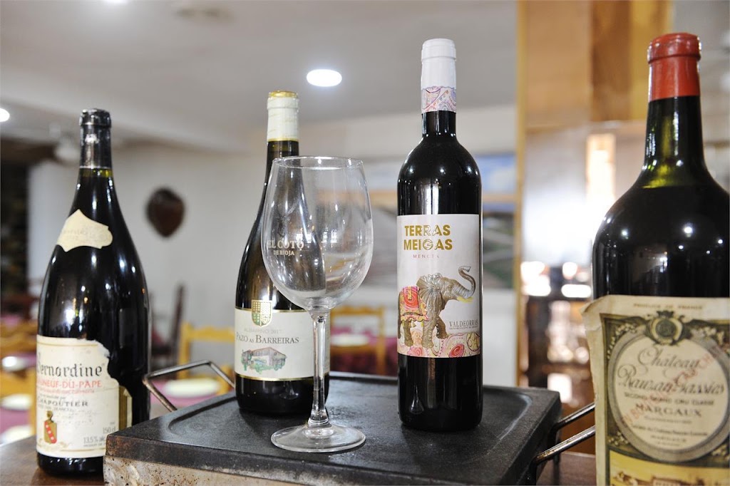 Restaurante Tio Pepe — Comida y bebida