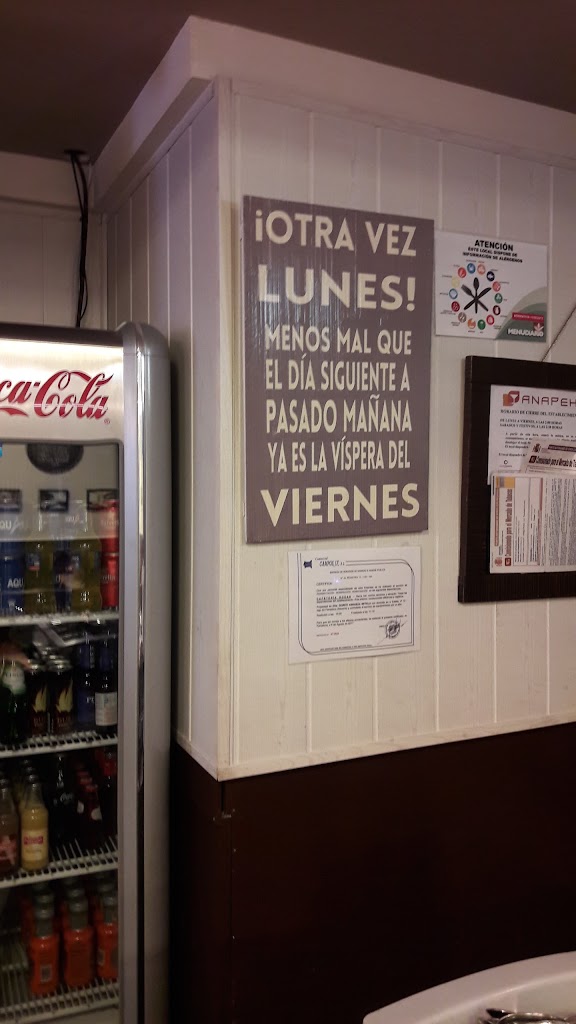 Cafeteria Rodas Pamplona — Ambiente