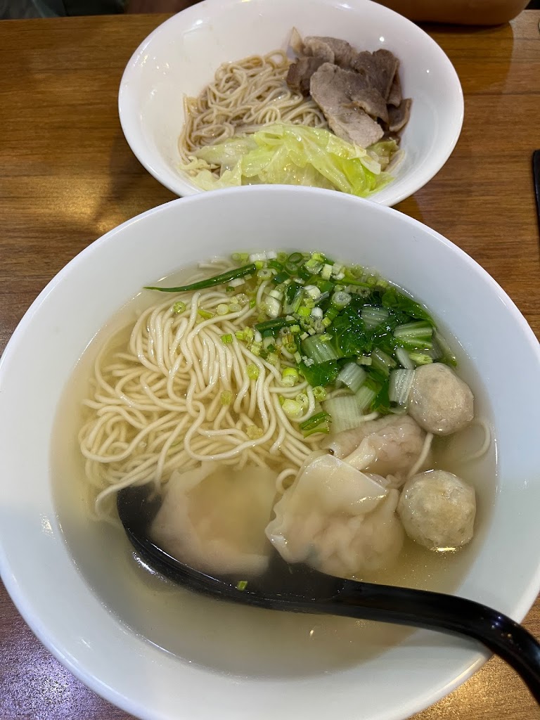 元氣家族麵飯館 大安店 的照片