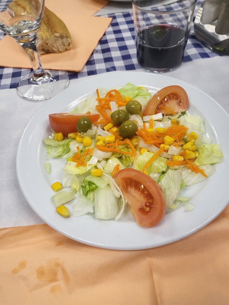 Restaurant El Poligon — Comida y bebida