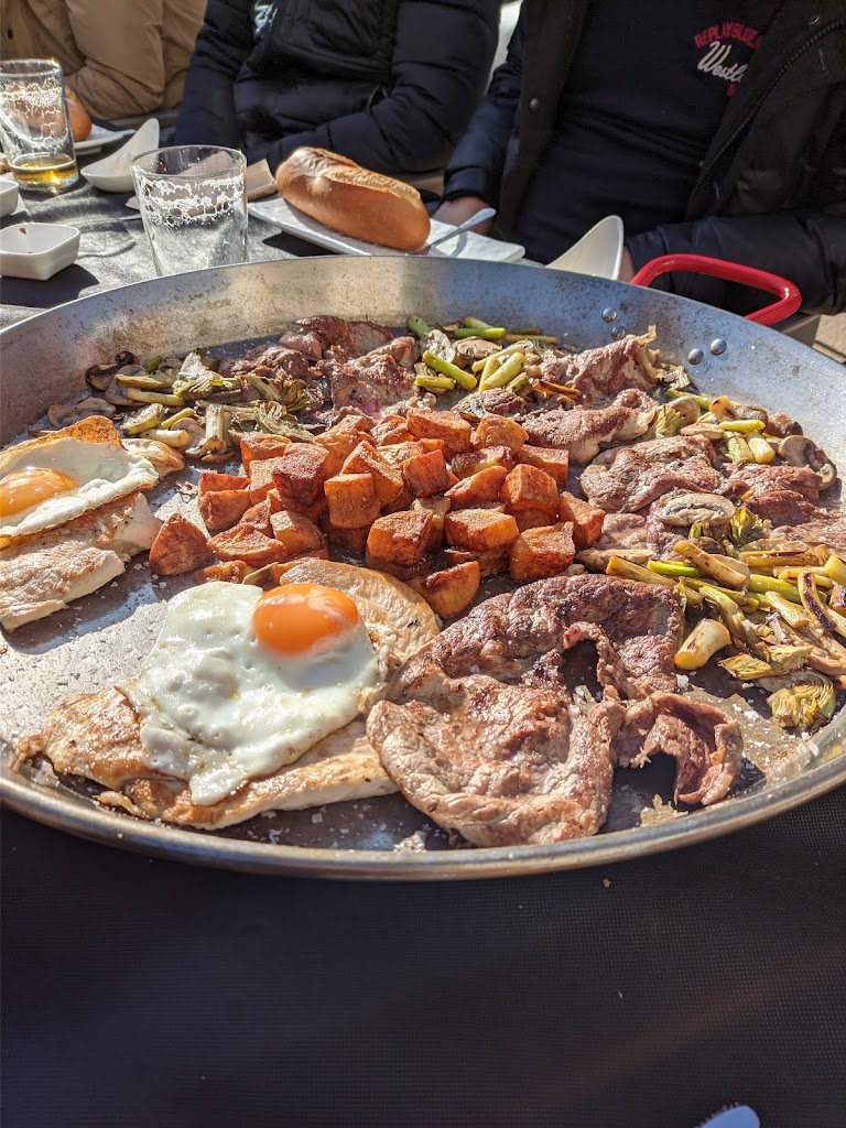 Guateke drink & food