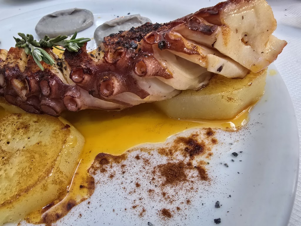 El Almirez Restaurante — pulpo