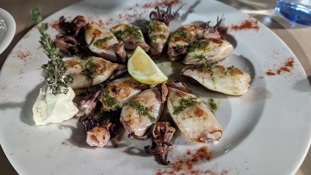 Restaurante Nueva Estrella — Comida y bebida