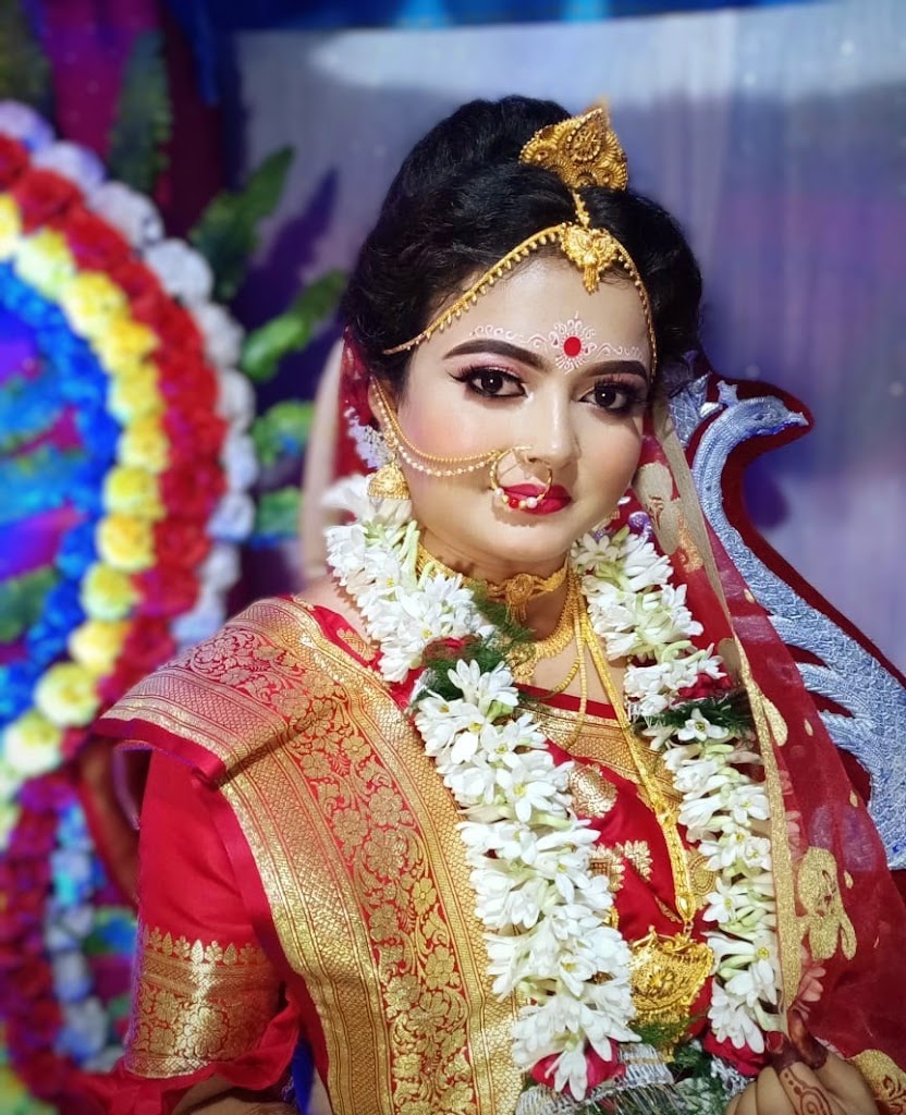 Modern Ladies Beauty Parlour