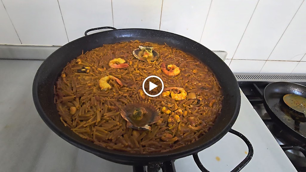 Arroceria y marisqueria NORAY — Comida y bebida