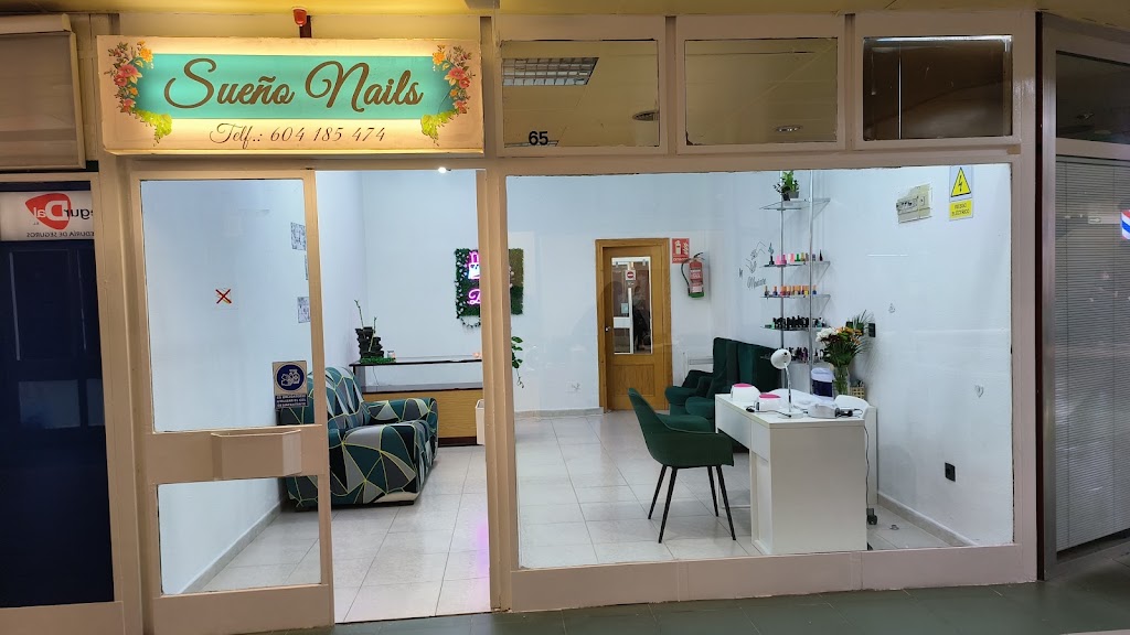 Sueno Nails — Exterior