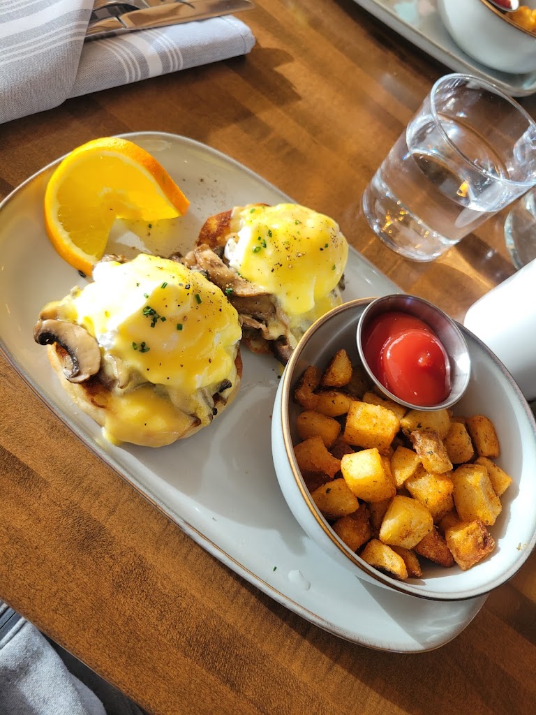 Eggs Benedict