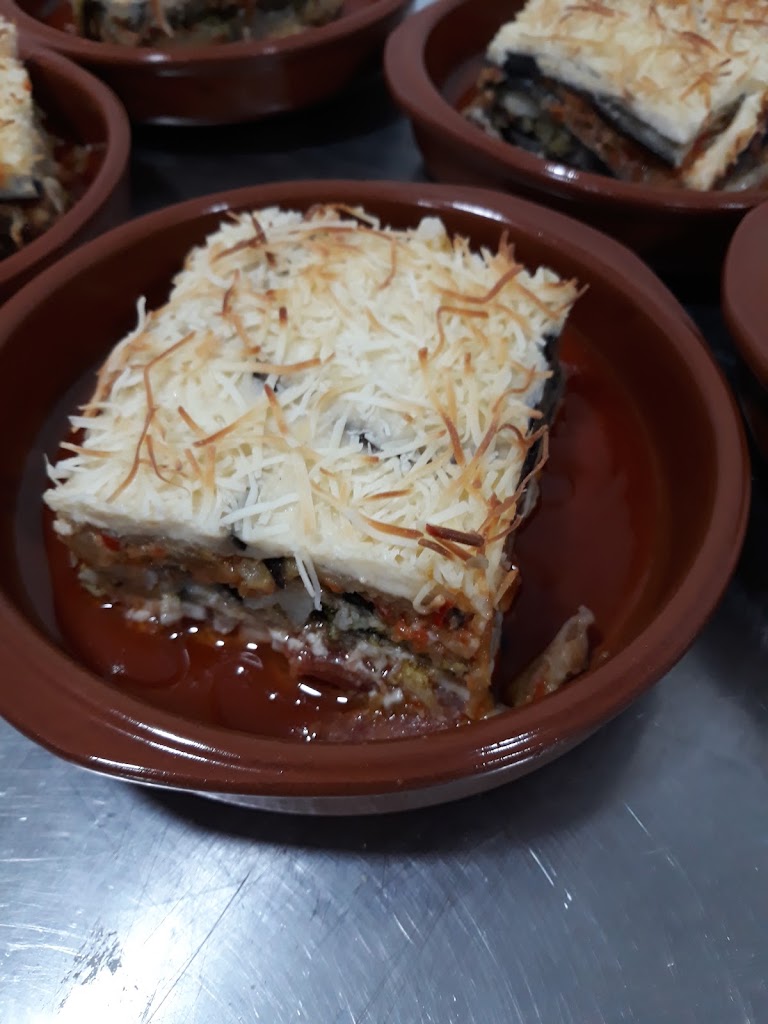 Taperia Patri — Comida y bebida