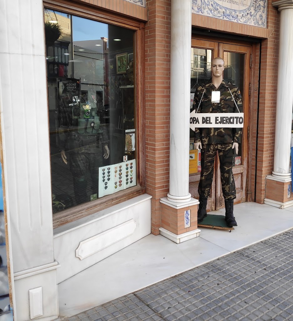 ropadelejercito.com