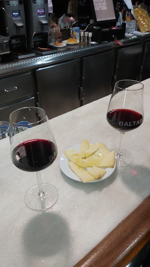 Bar Baltar — Comida y bebida