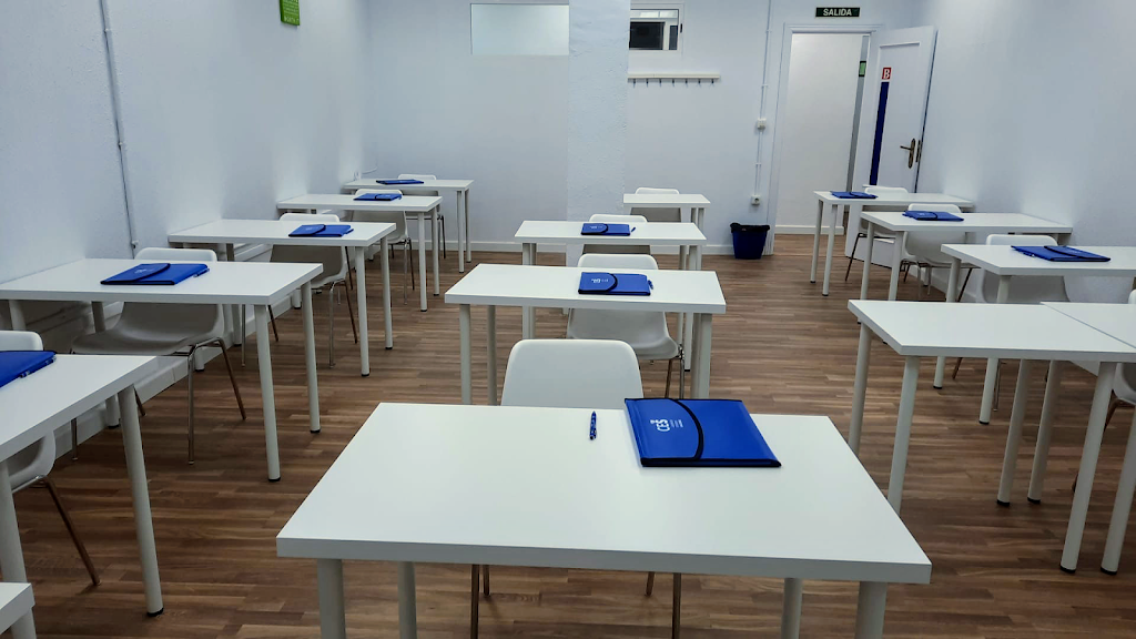 Academia: Centro de Estudios San Jorge