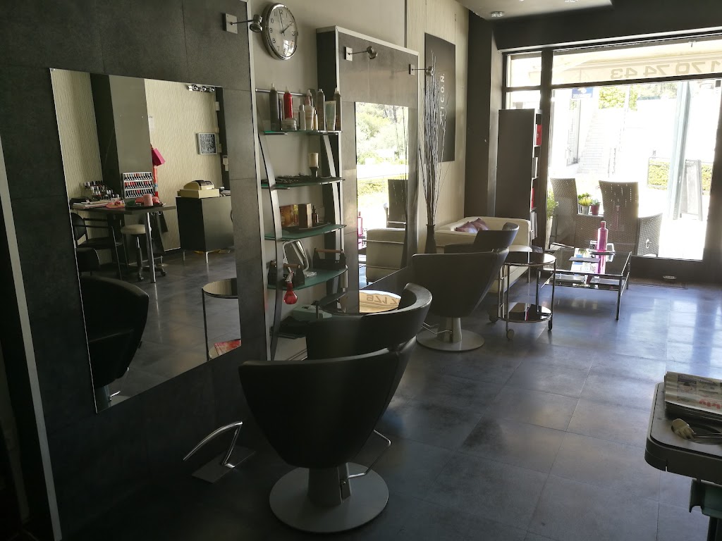 Salon Dude — Interior