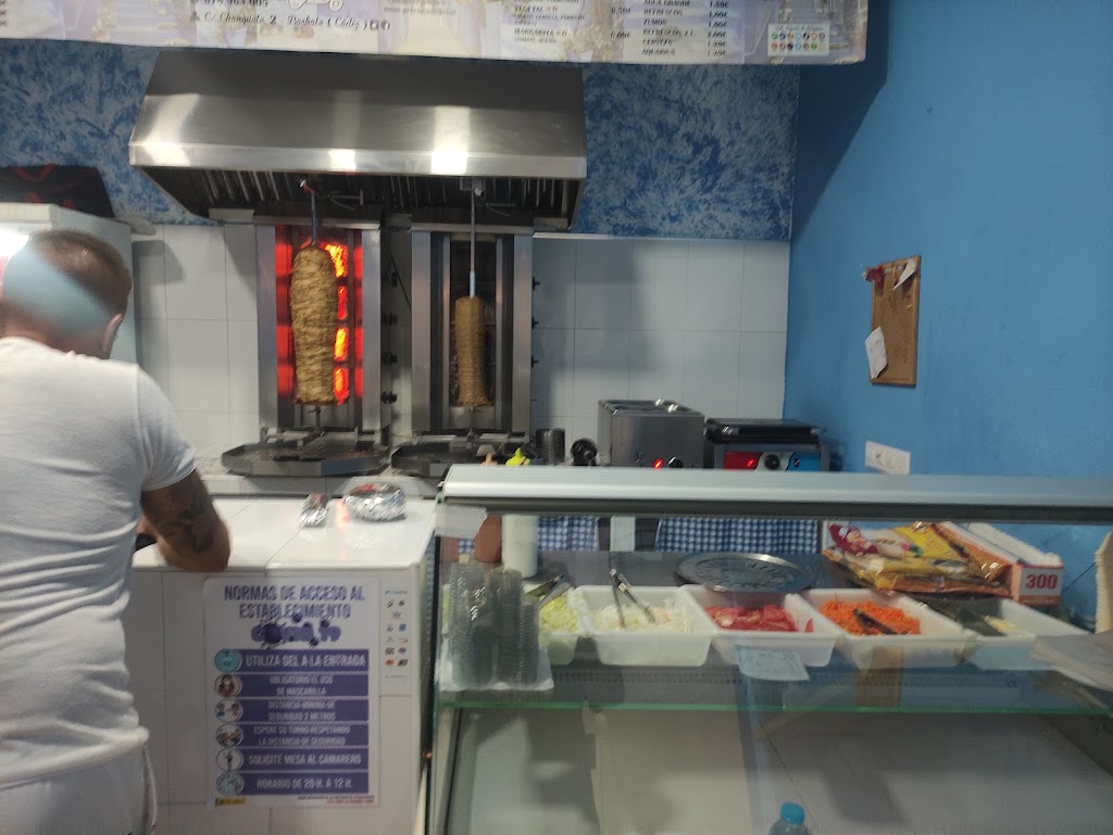 KEBAB CHAOUEN — Ambiente