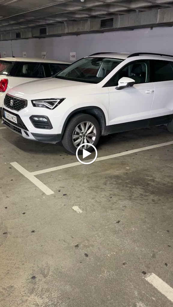 Moov rent a car — Videos