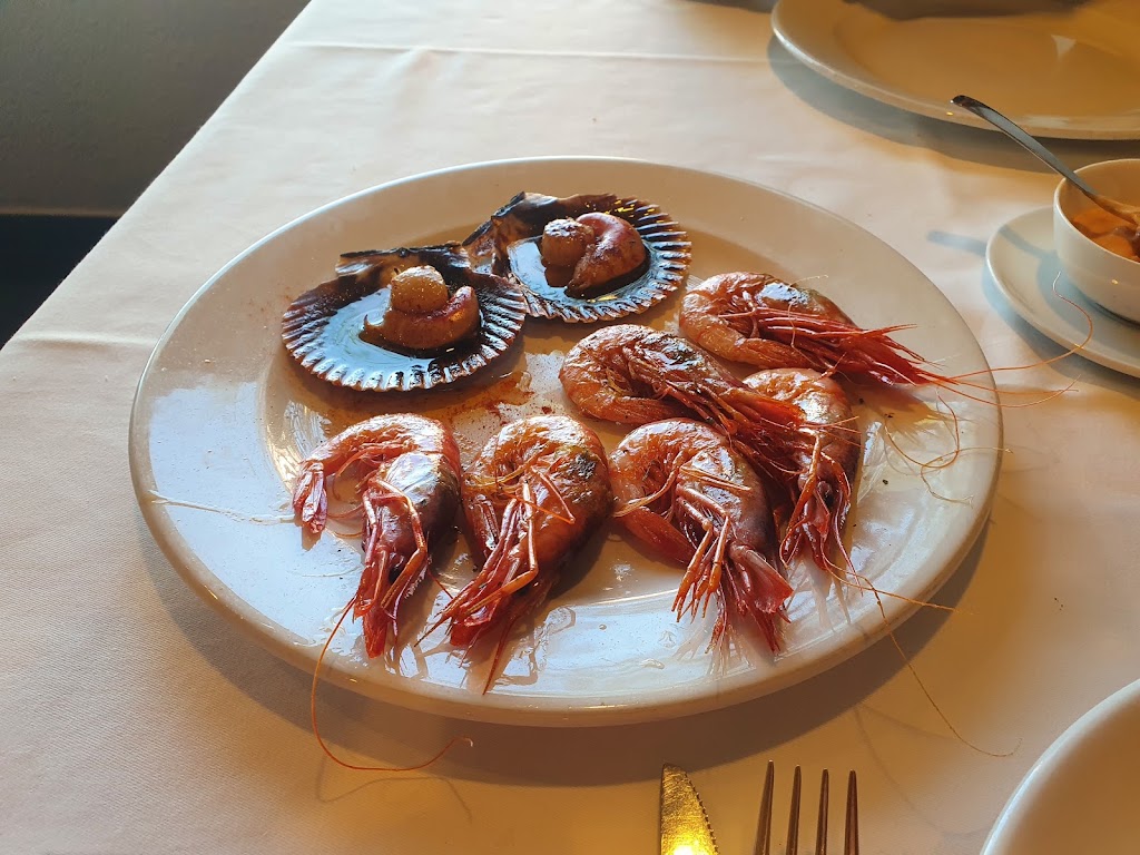 Marisqueria Gils — Comida y bebida