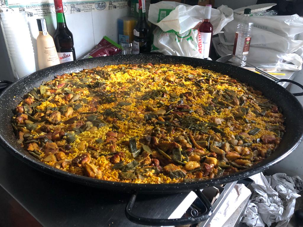 Bar El Barriles - La Tequeneria — Comida y bebida