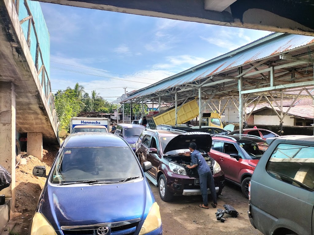 Bengkel mobil cahaya muda motor