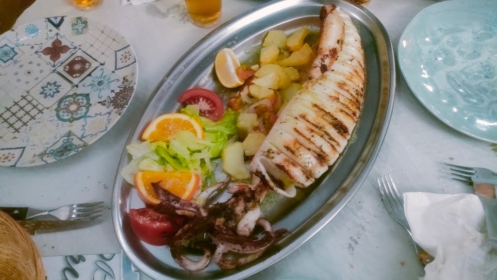 Nuevo Bar Soria — Comida y bebida