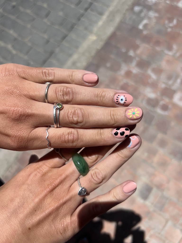 Beauty & Nails la Candelaria — Manicura