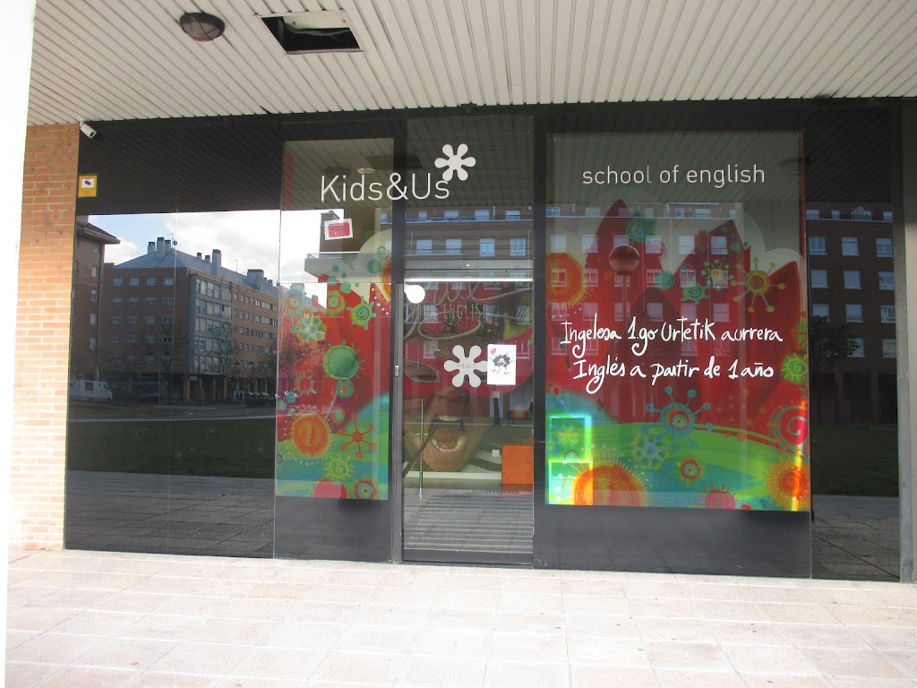 Kids&Us Vitoria Lakua - Academia de ingles para ninos en Vitoria
