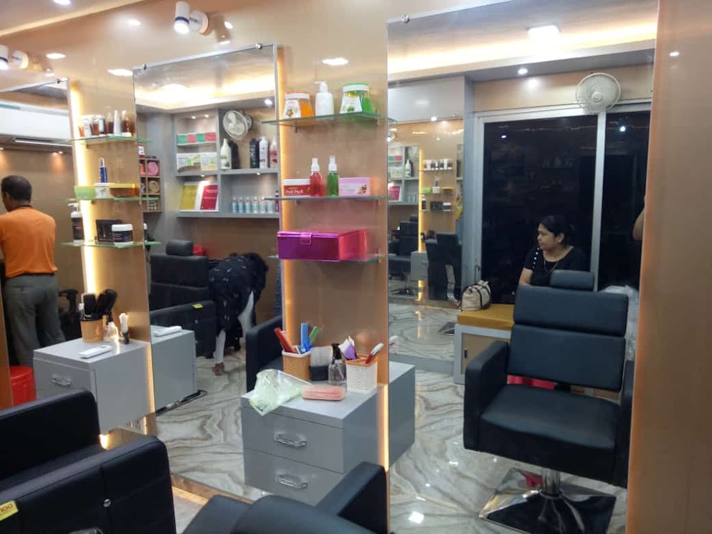 Puja Beauty Parlour